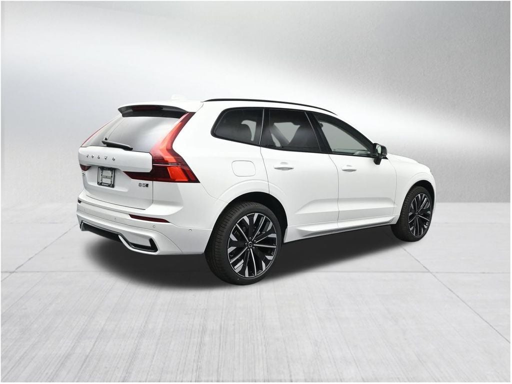2026 Volvo XC60 B5 Ultra