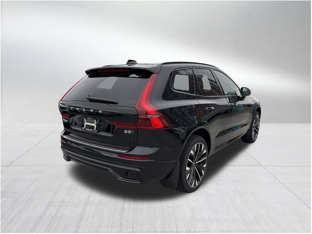 2026 Volvo XC60 B5 Ultra