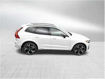 2026 Volvo XC60 B5 Ultra