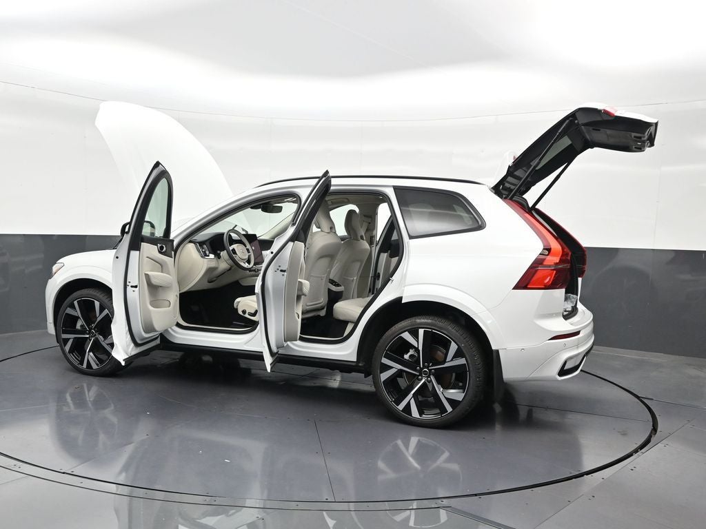 2026 Volvo XC60 B5 Ultra