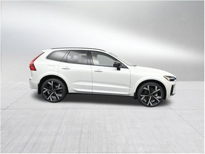 2026 Volvo XC60 B5 Ultra