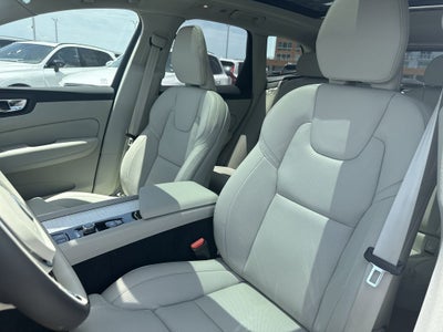 2026 Volvo XC60 B5 Ultra