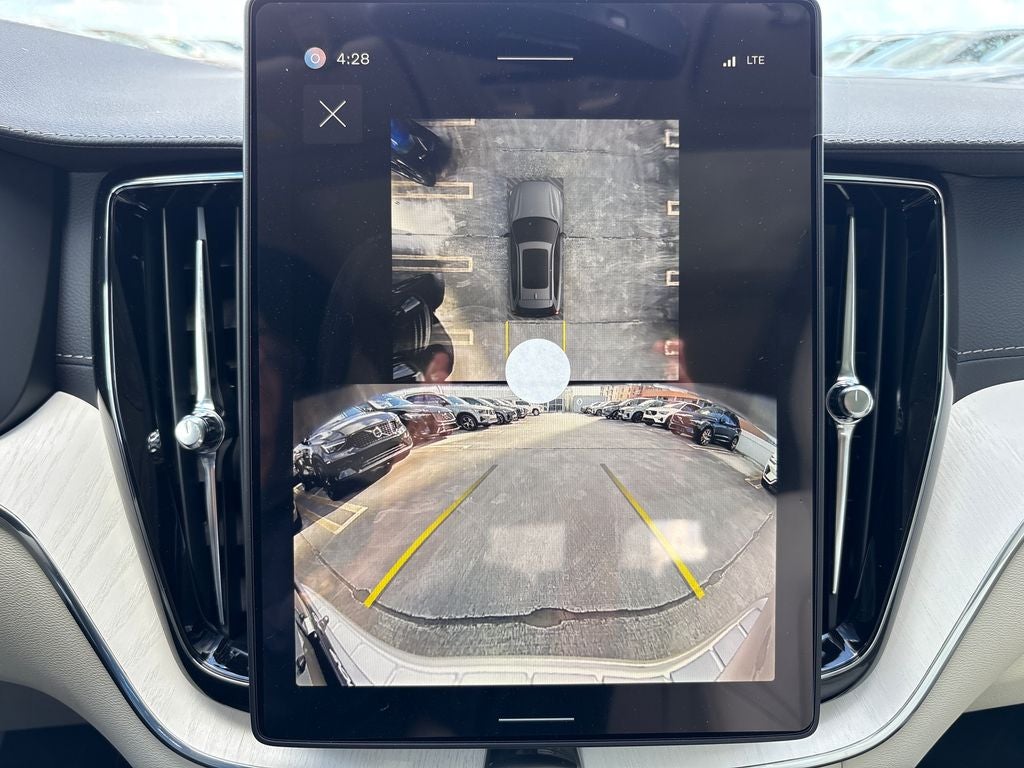 2026 Volvo XC60 B5 Ultra