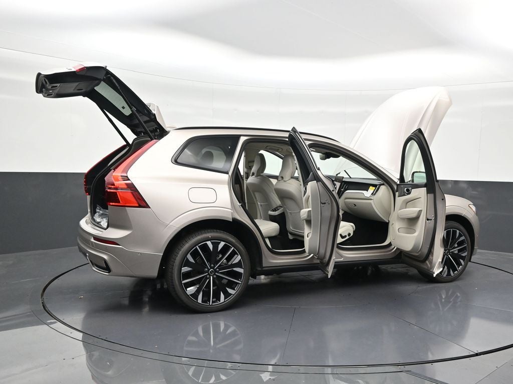 2026 Volvo XC60 B5 Ultra
