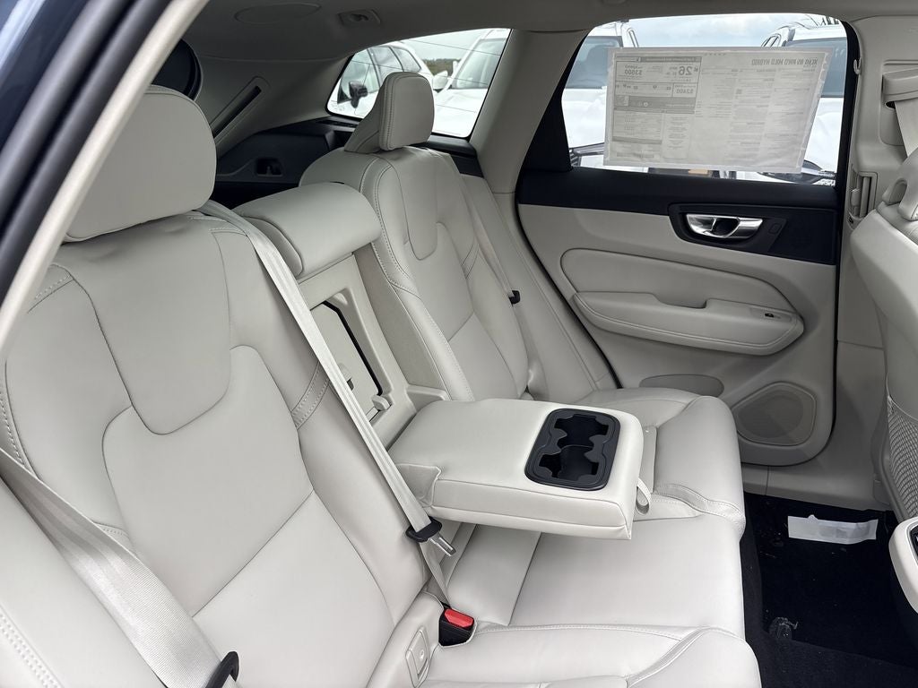 2026 Volvo XC60 B5 Ultra