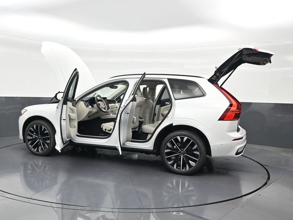2026 Volvo XC60 B5 Ultra