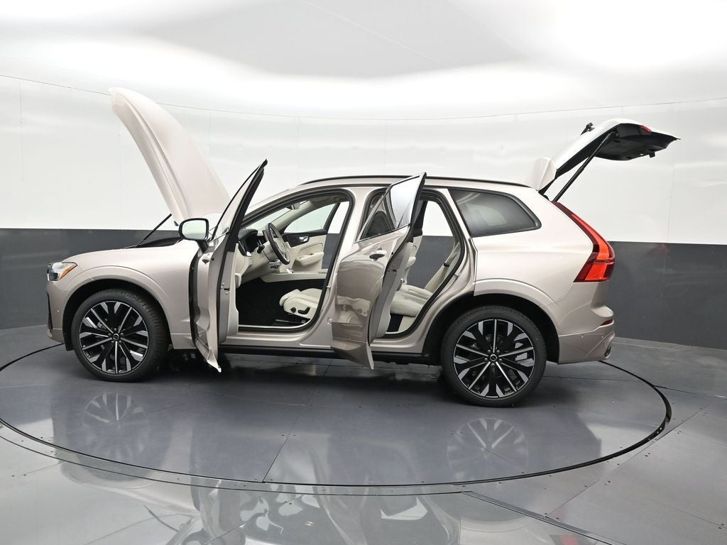 2026 Volvo XC60 B5 Ultra