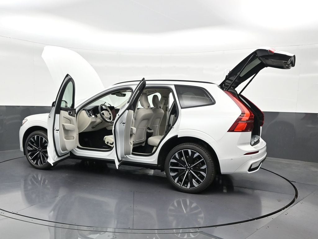 2026 Volvo XC60 B5 Ultra