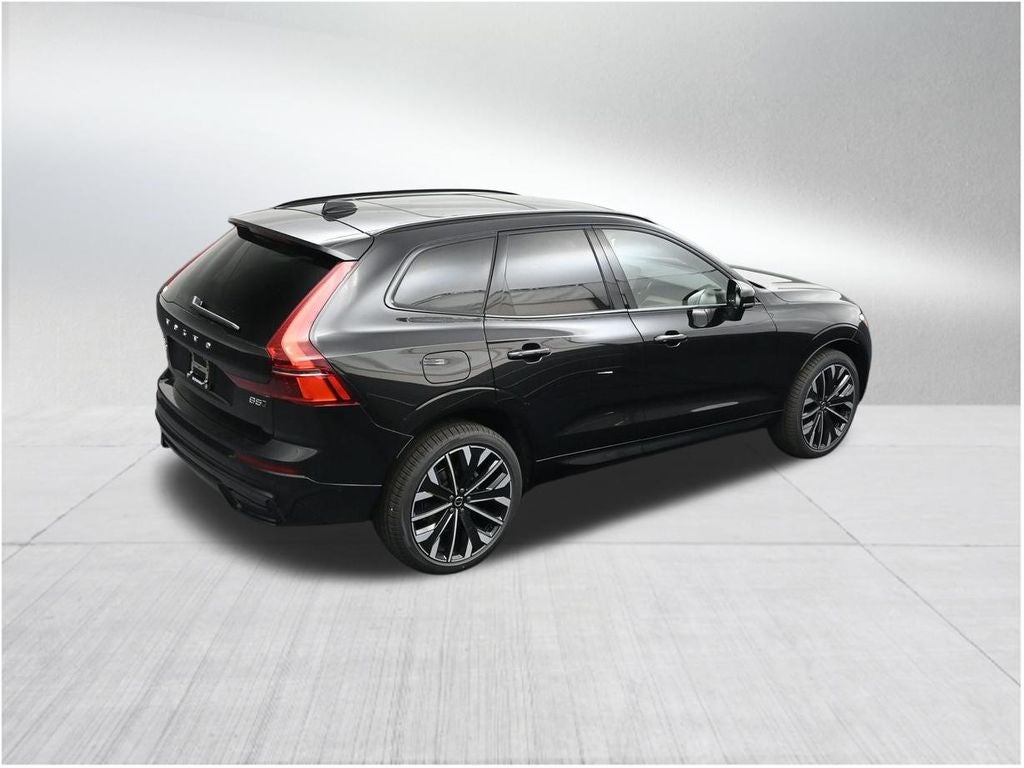 2026 Volvo XC60 B5 Ultra