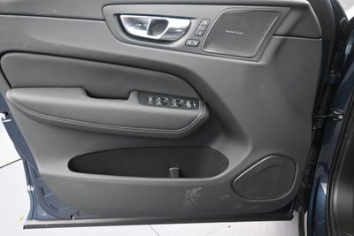 2027 Volvo XC60 B5 Plus