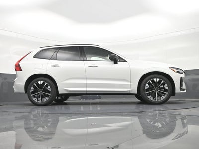 2027 Volvo XC60 B5 Plus