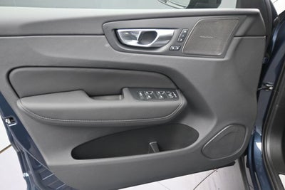 2027 Volvo XC60 B5 Plus