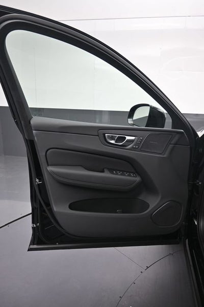2027 Volvo XC60 B5 Ultra