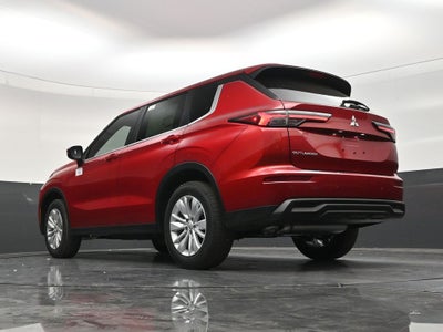 2026 Mitsubishi Outlander ES