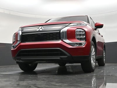 2026 Mitsubishi Outlander ES