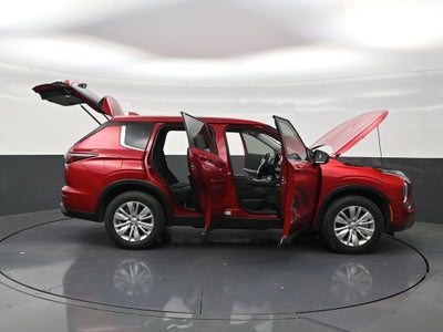 2026 Mitsubishi Outlander ES