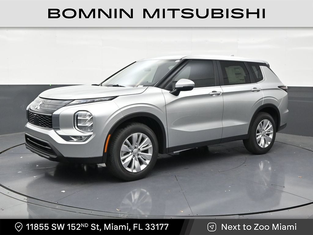 2026 Mitsubishi Outlander ES