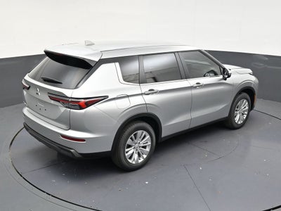 2026 Mitsubishi Outlander ES