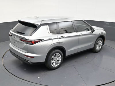 2026 Mitsubishi Outlander ES