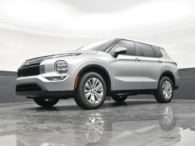 2026 Mitsubishi Outlander ES