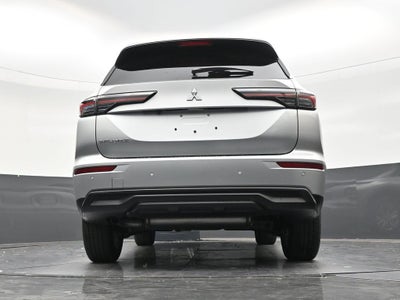 2026 Mitsubishi Outlander ES