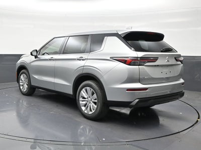 2026 Mitsubishi Outlander ES