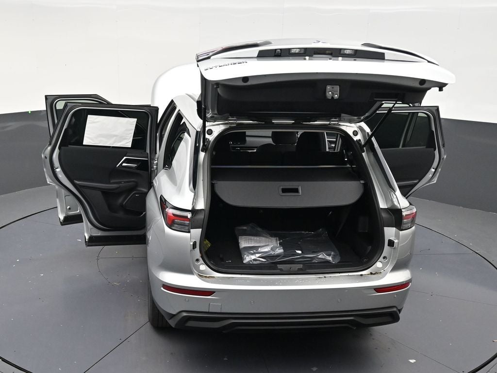 2026 Mitsubishi Outlander ES