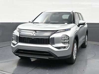 2026 Mitsubishi Outlander ES