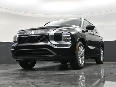 2026 Mitsubishi Outlander ES