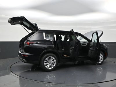2026 Mitsubishi Outlander ES