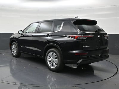 2026 Mitsubishi Outlander ES