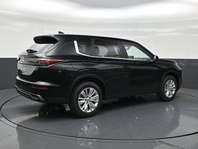 2026 Mitsubishi Outlander ES