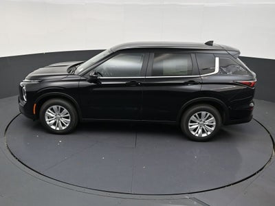 2026 Mitsubishi Outlander ES