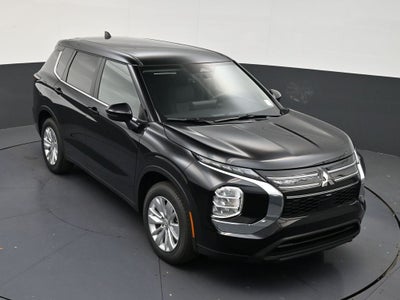 2026 Mitsubishi Outlander ES