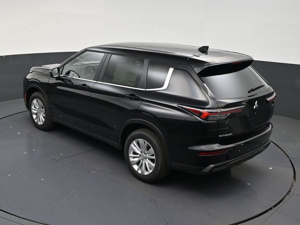 2026 Mitsubishi Outlander ES
