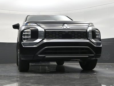 2026 Mitsubishi Outlander ES