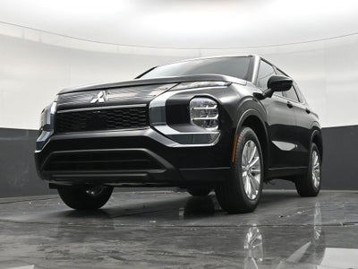 2026 Mitsubishi Outlander ES