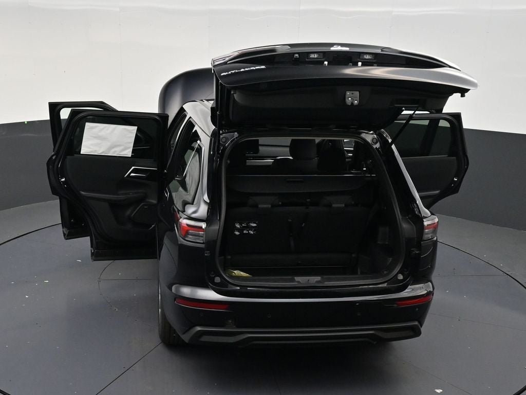 2026 Mitsubishi Outlander ES