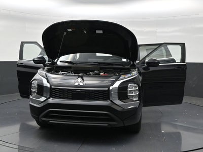 2026 Mitsubishi Outlander ES