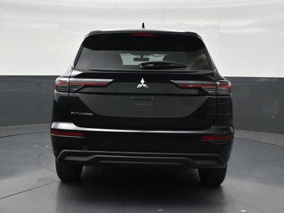 2026 Mitsubishi Outlander ES
