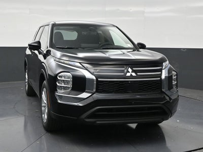 2026 Mitsubishi Outlander ES