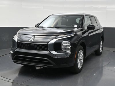 2026 Mitsubishi Outlander ES