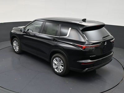 2026 Mitsubishi Outlander ES