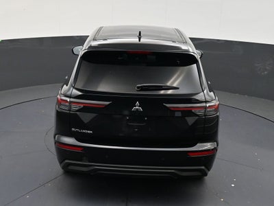2026 Mitsubishi Outlander ES