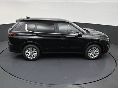 2026 Mitsubishi Outlander ES