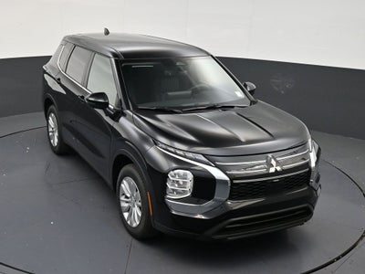 2026 Mitsubishi Outlander ES