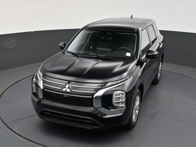 2026 Mitsubishi Outlander ES