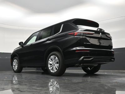 2026 Mitsubishi Outlander ES