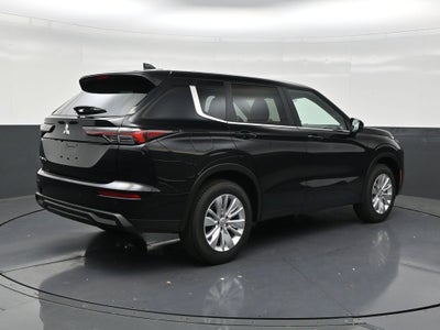 2026 Mitsubishi Outlander ES
