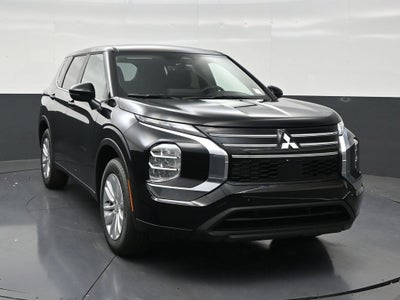 2026 Mitsubishi Outlander ES